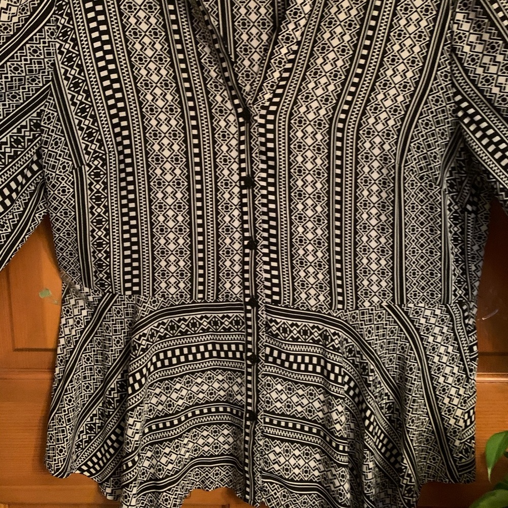 Style & Co. stylish Top Size L - Picture 4 of 5